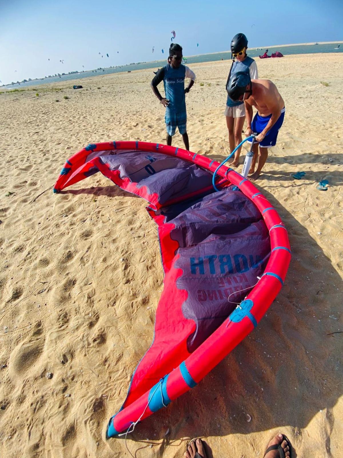 Blue Whale Resort & Kite Surfing Калпітія Екстер'єр фото